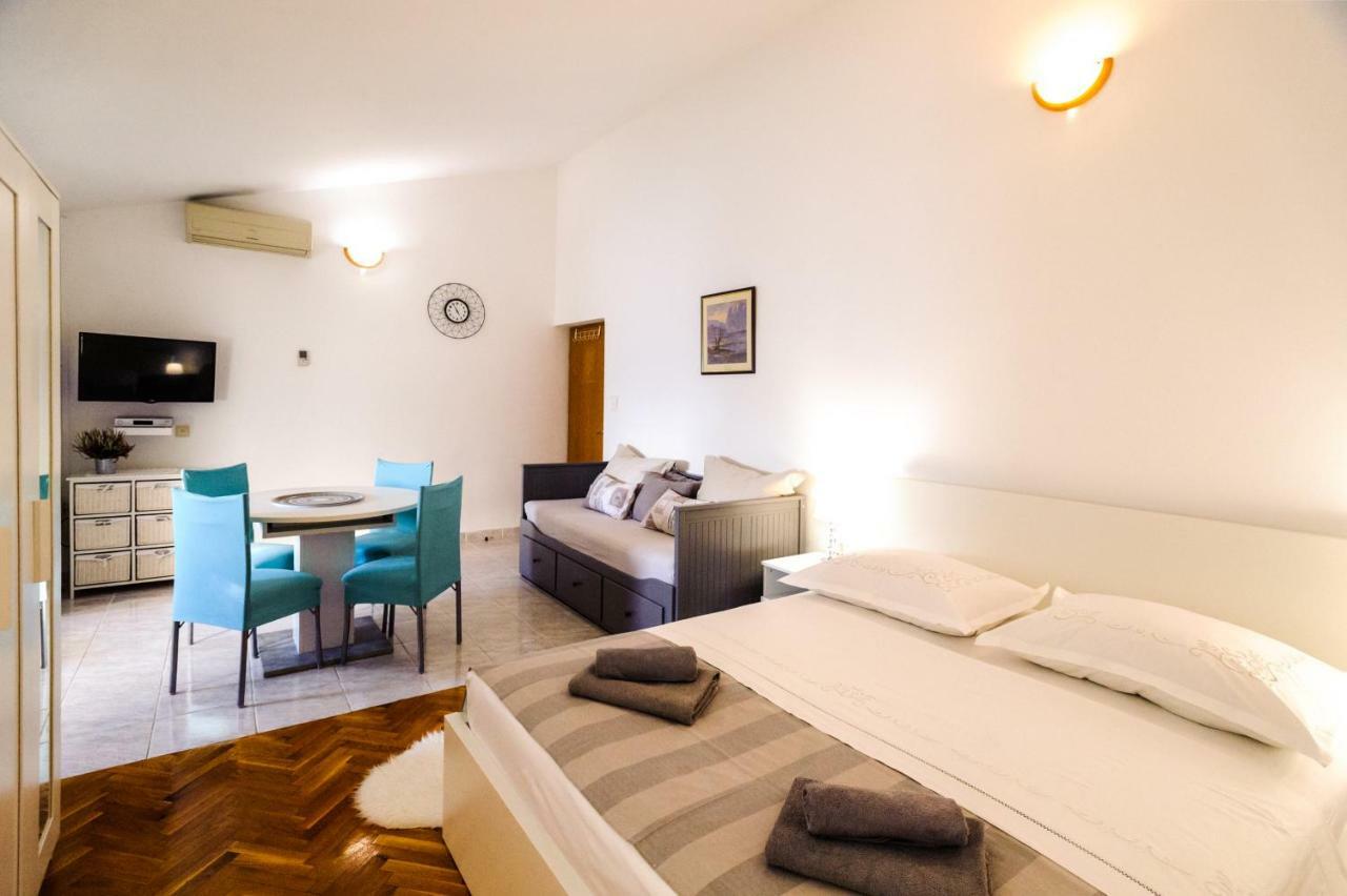 Apartments Korda L&M- Suhi Potok イェセニツェ エクステリア 写真
